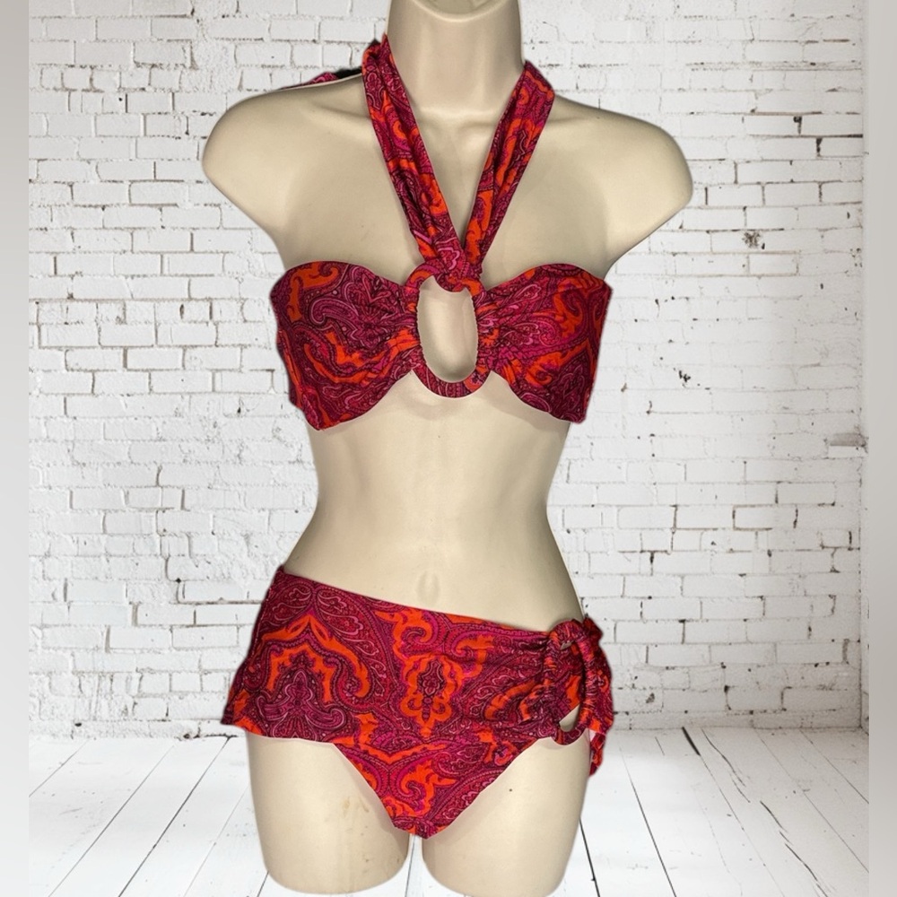 Two-piece bathing suit